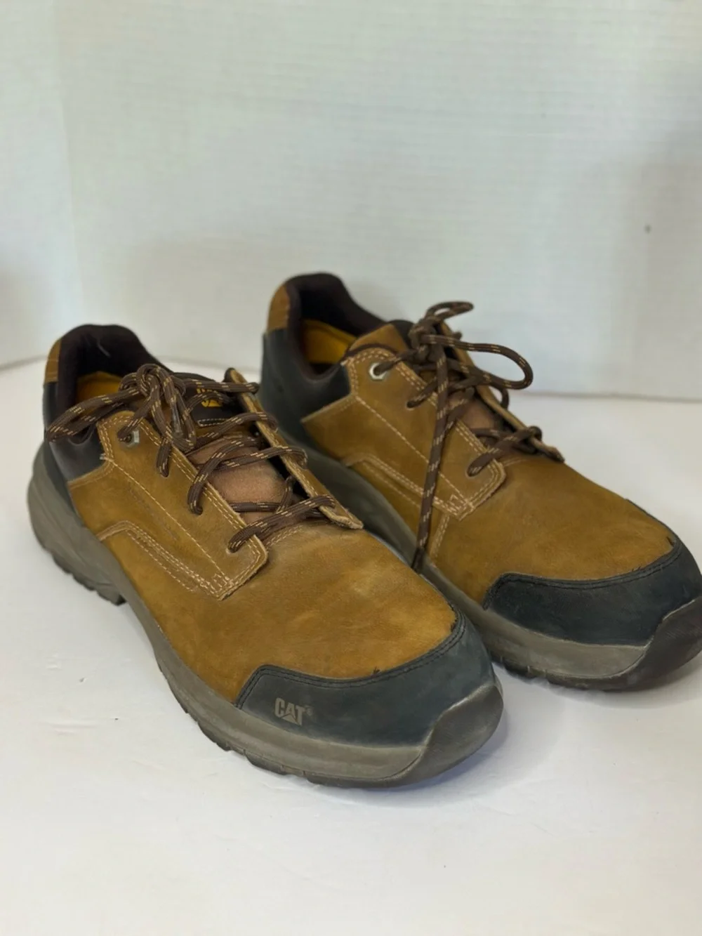 CAT Work shoe Caterpillar Brown and Black Lace-Up size 10
